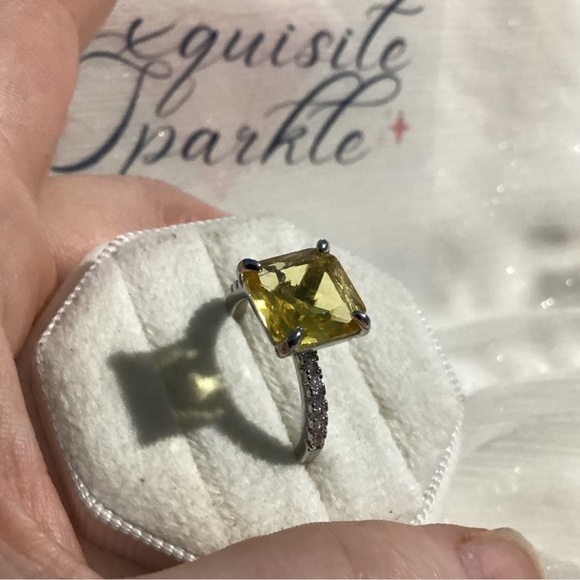 Gorgeous Canary yellow  CZ Diamond Solitaire diamond  ring - Picture 9 of 17